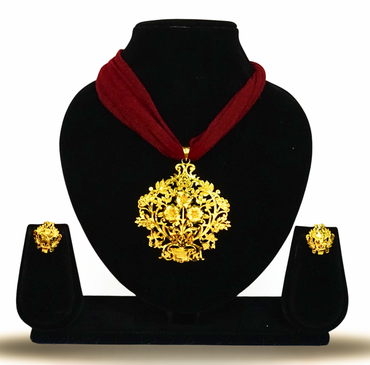 24K Gold-Plated Royal Floral Filigree Pendant Set – Intricate Handcrafted Jewelry for Ethnic Wear