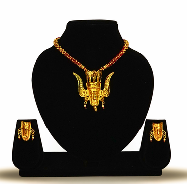 24K Gold-Plated Tribal Face Motif Pendant Set – Antique Ethnic Design with Horn Crown Detailing