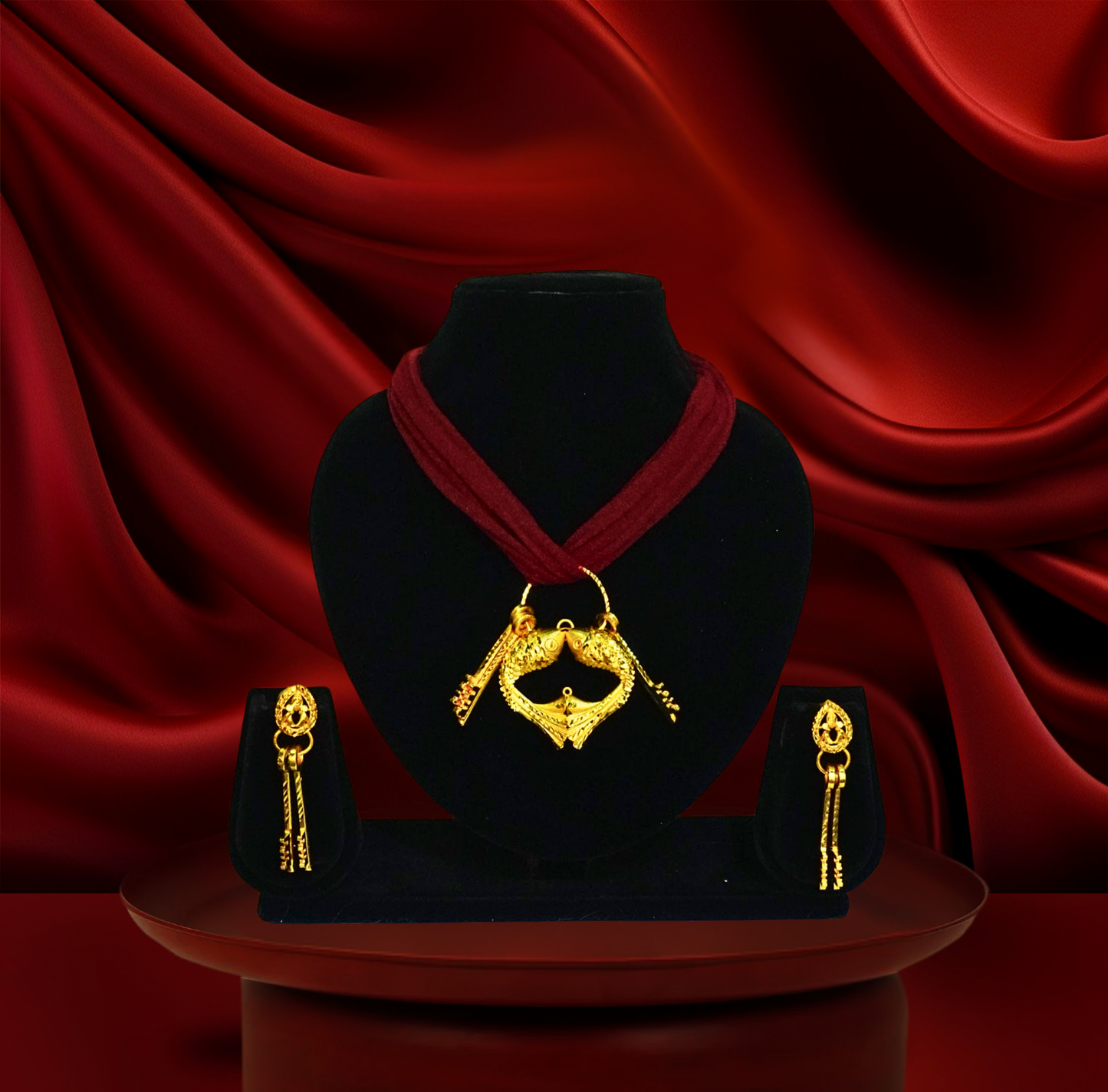 24K Gold-Plated Double Fish Motif Pendant Set – Symbol of Prosperity & Harmony