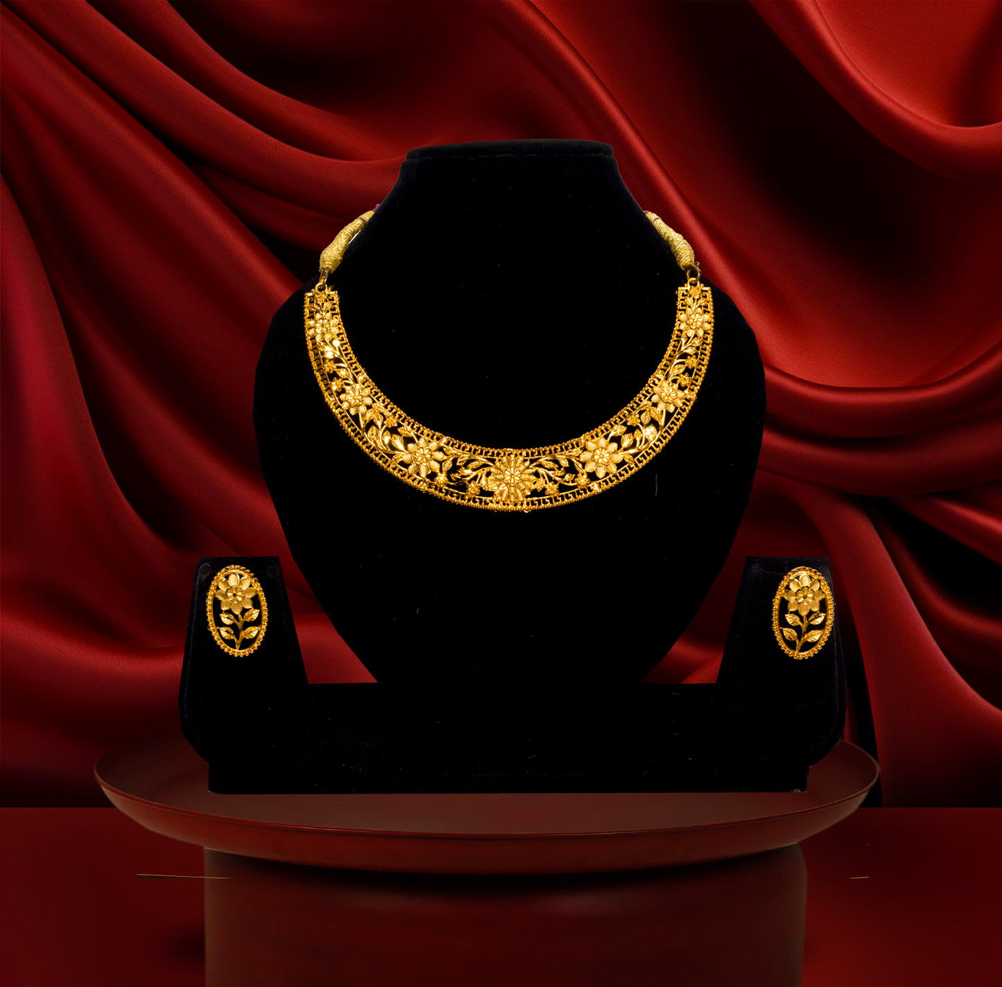 24K Gold-Plated Traditional Floral Leaf Choker Necklace Set with Earrings