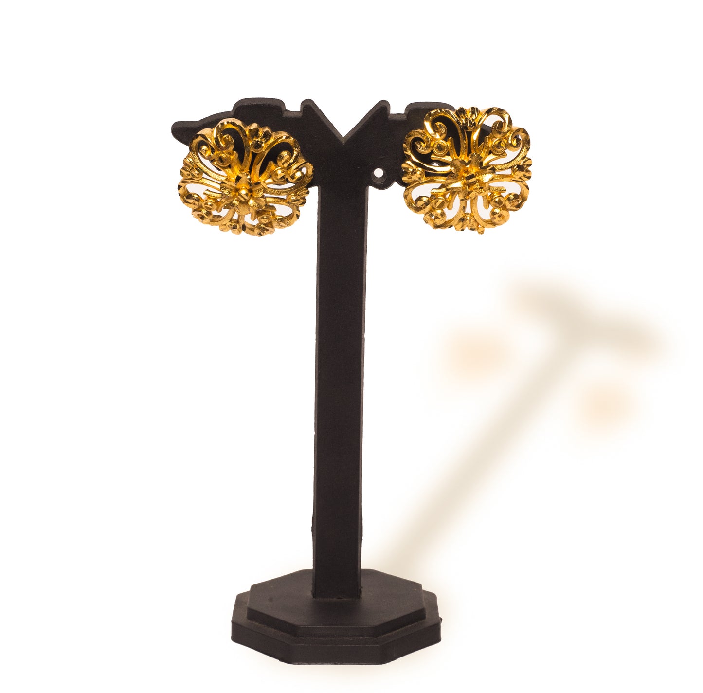Regal Floral Barrel Pendant Combo Set – 24K Gold-Plated with Earrings & Adjustable FingerRing