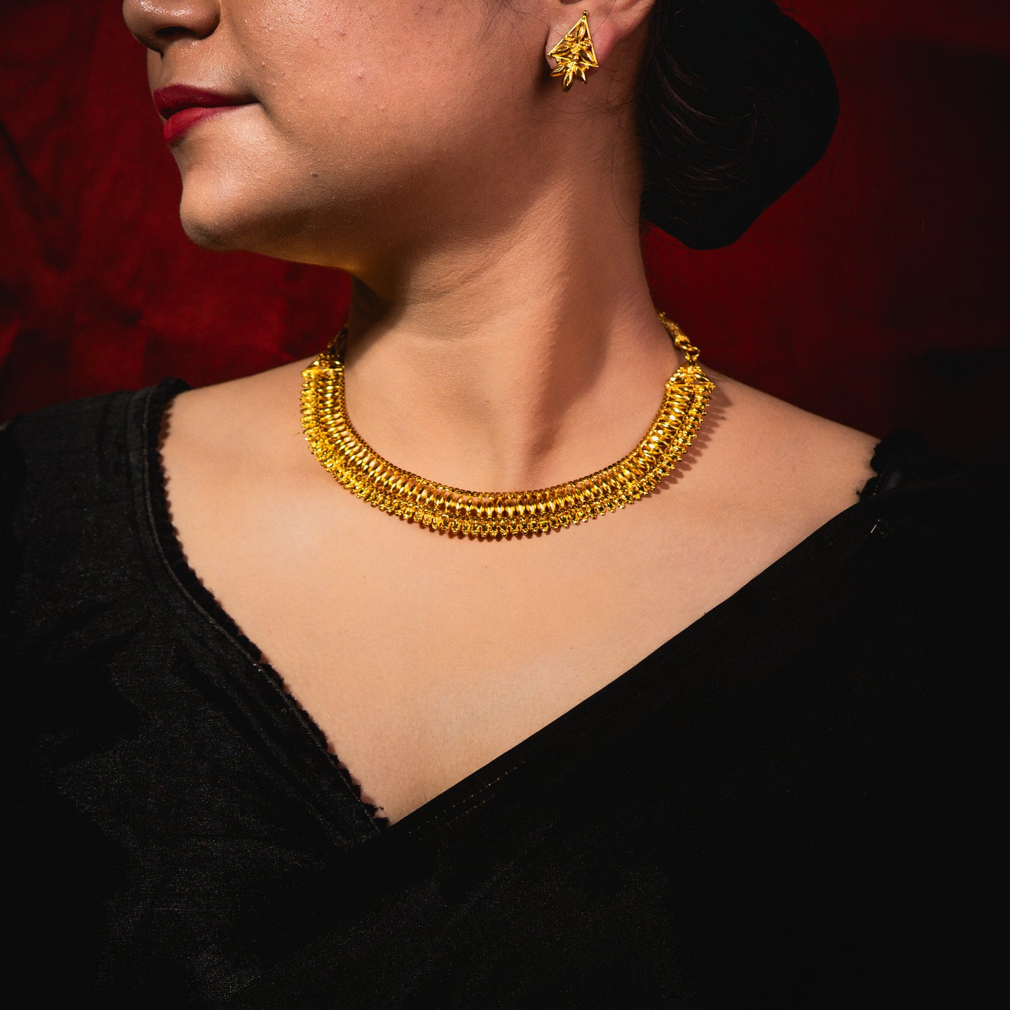 24K Gold-Plated Traditional Chatai Necklace Set with Earrings