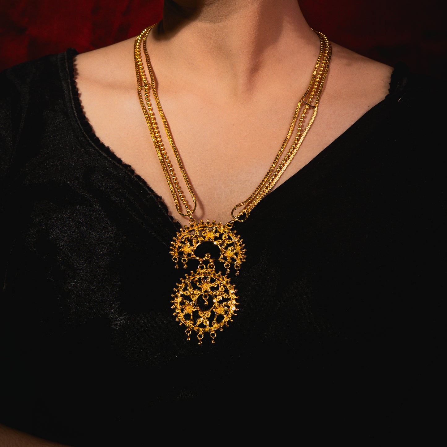 24K Gold-Plated Traditional Bengali Bridal Double Layered Pendant Haar Set