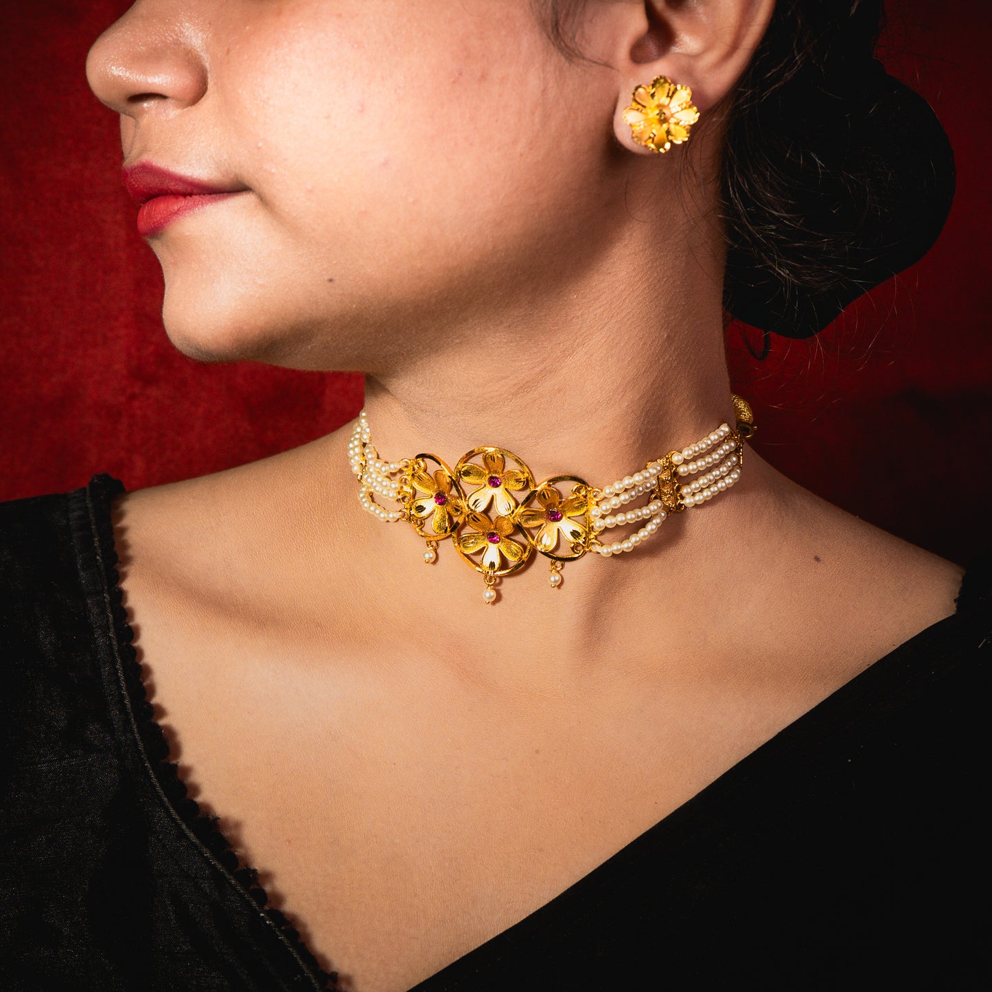 Floral Stone Fusion Pearl Choker Set – 24K Gold-Plated choker with Earrings