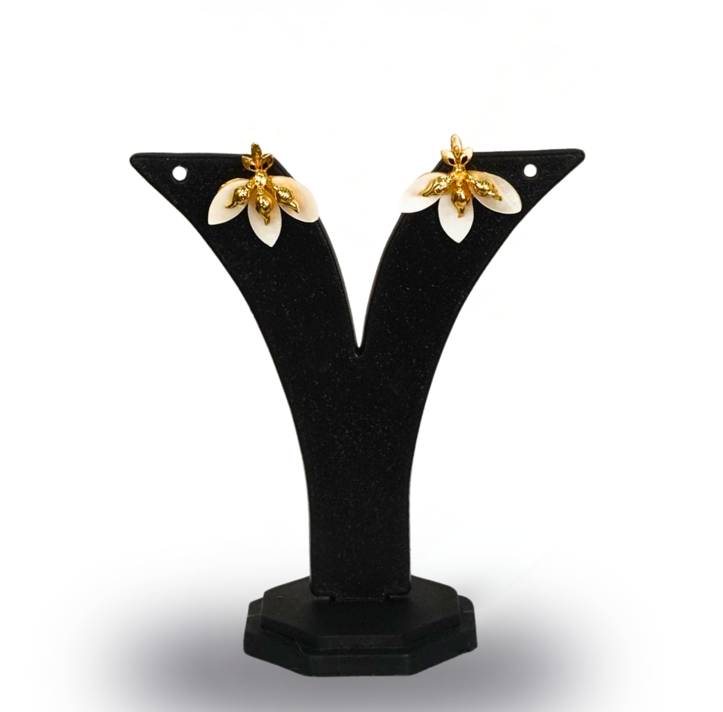 Floral Vine Gold-Plated Shell Necklace Set with Earrings & Mother-of-Pearl Accents