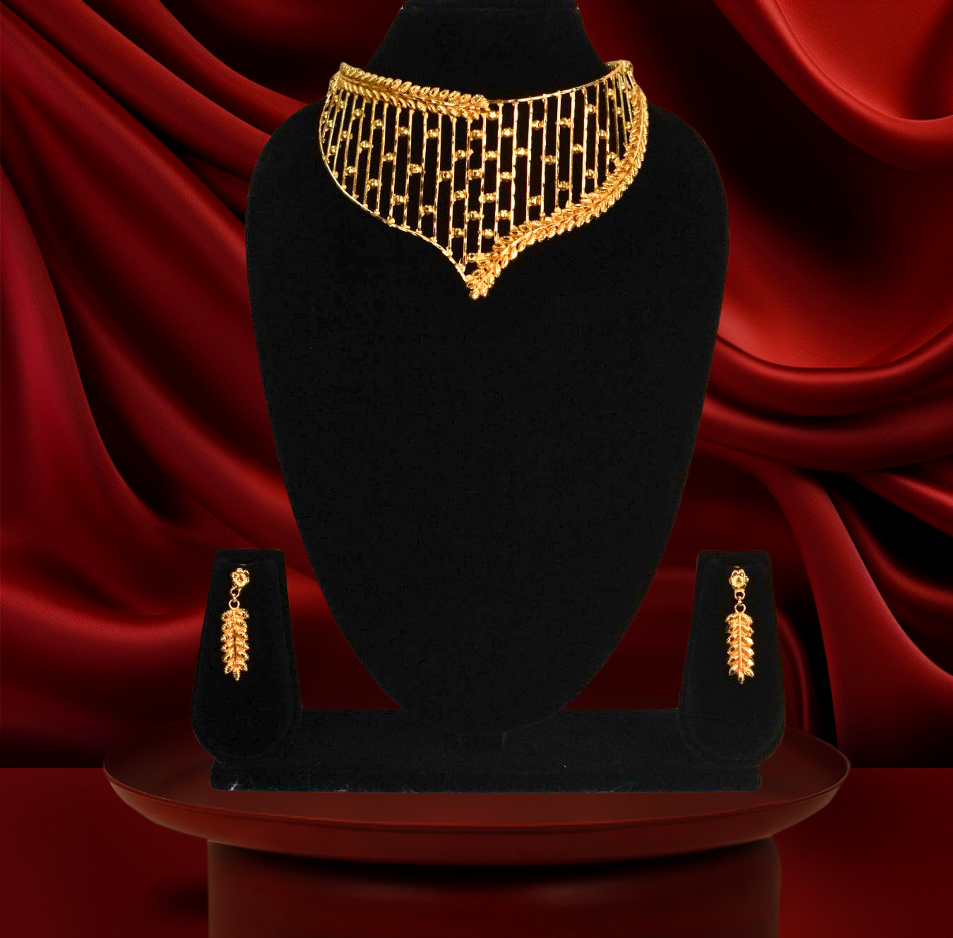 24K Gold-Plated Designer Net Crown Choker Necklace Set with Leaf Drop Earrings
