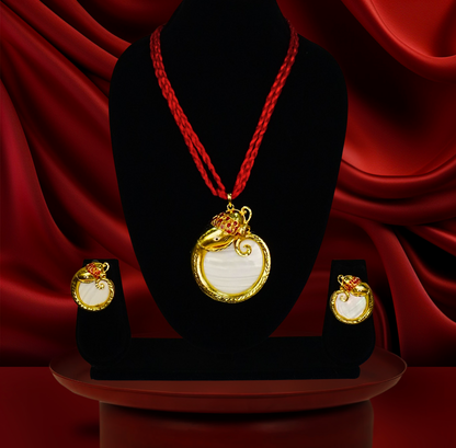 Lord Ganesha Motif Shell Pendant Set – 24K Gold-Plated with Mother-of-Pearl Detailing