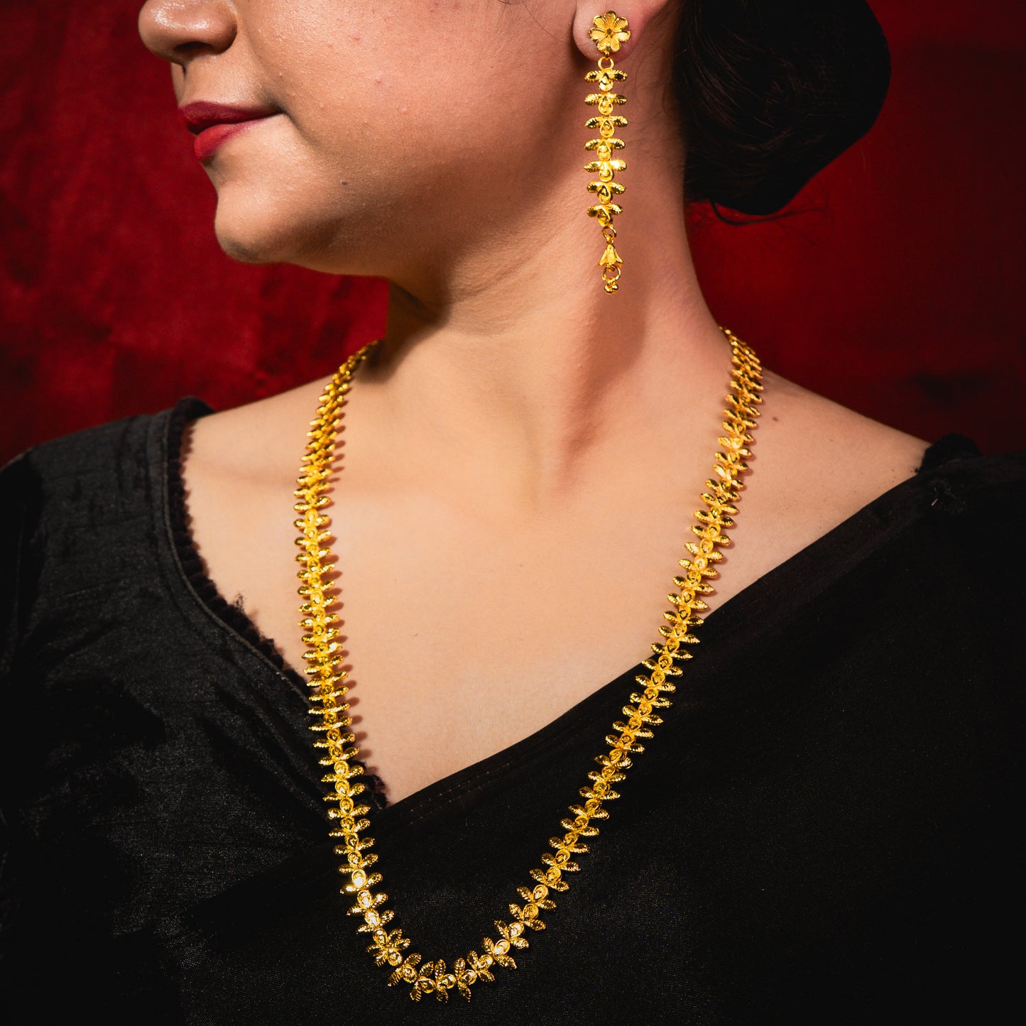 24K Gold-Plated Leaf Motif Long U Haar Set – Necklace & Earrings