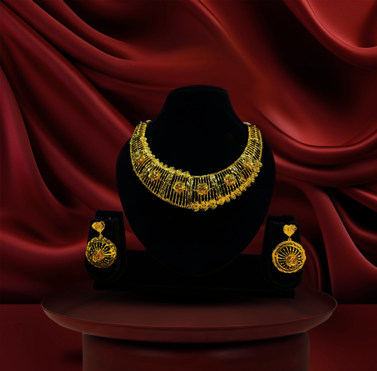 24K Gold-Plated - Royal Choker Necklace Set with Intricate Lattice Detailing & Matching Statement Earrings
